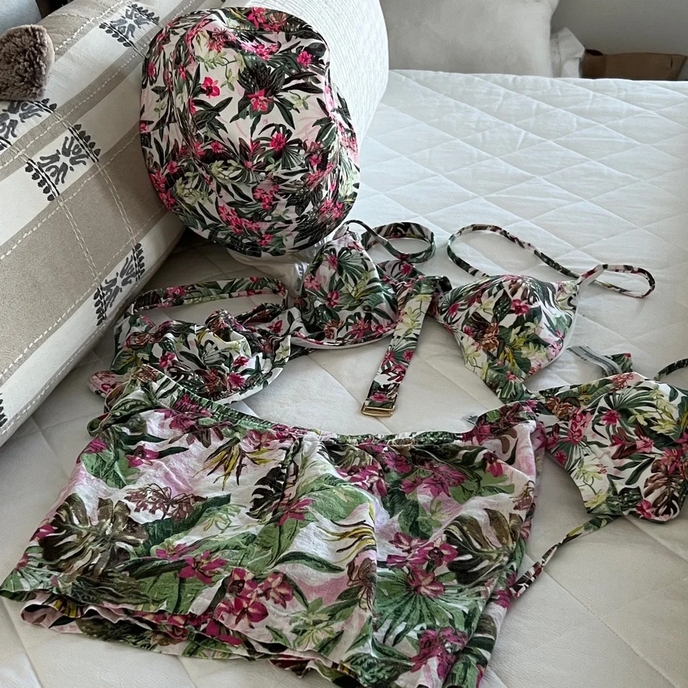 4 pc Victoria's Secret Floral Tropical Print Bikini Set in Pink, Green, White - Picture 3 of 14